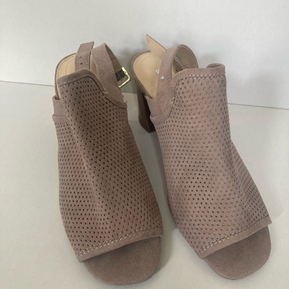 Liz Claiborne NWT heels size 7 memory foam - Picture 7 of 7